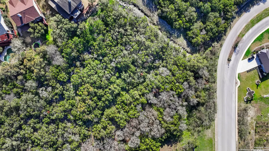 Photo of 602 WINDING RAVINE