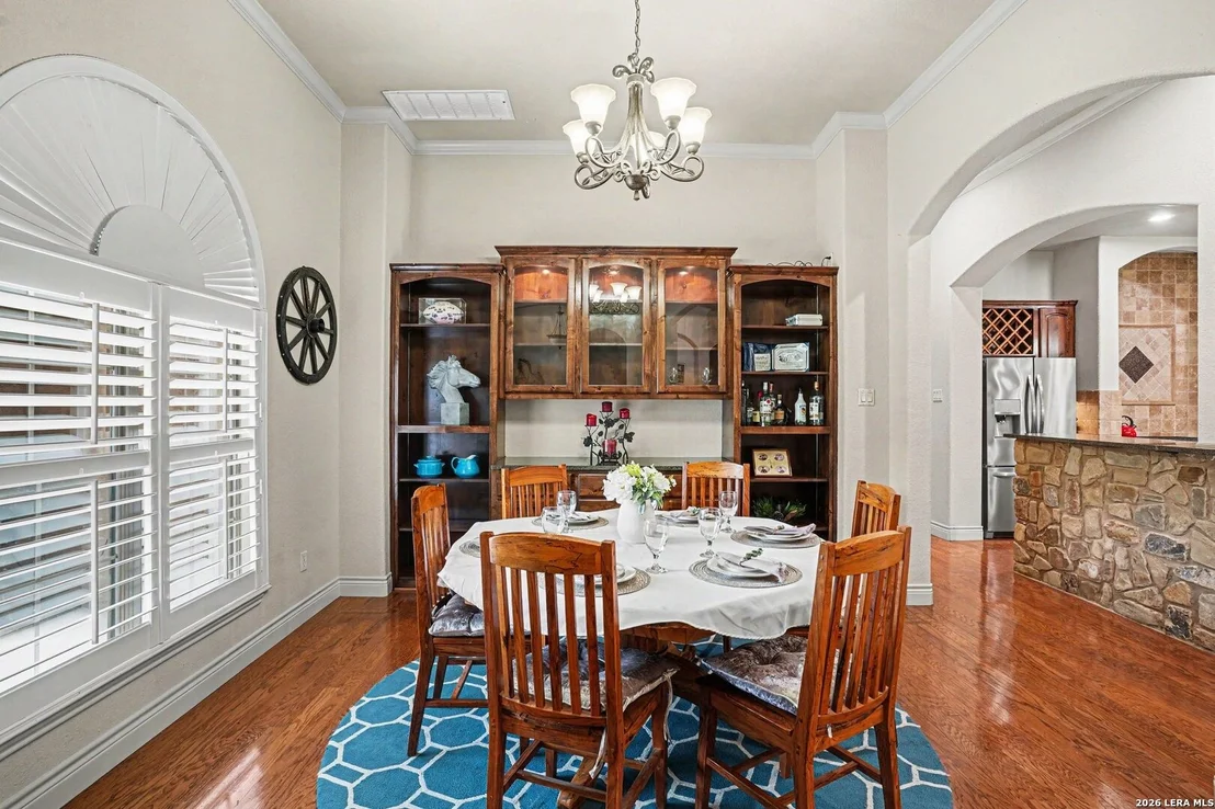 Photo of 233 MEADOWLARK LN