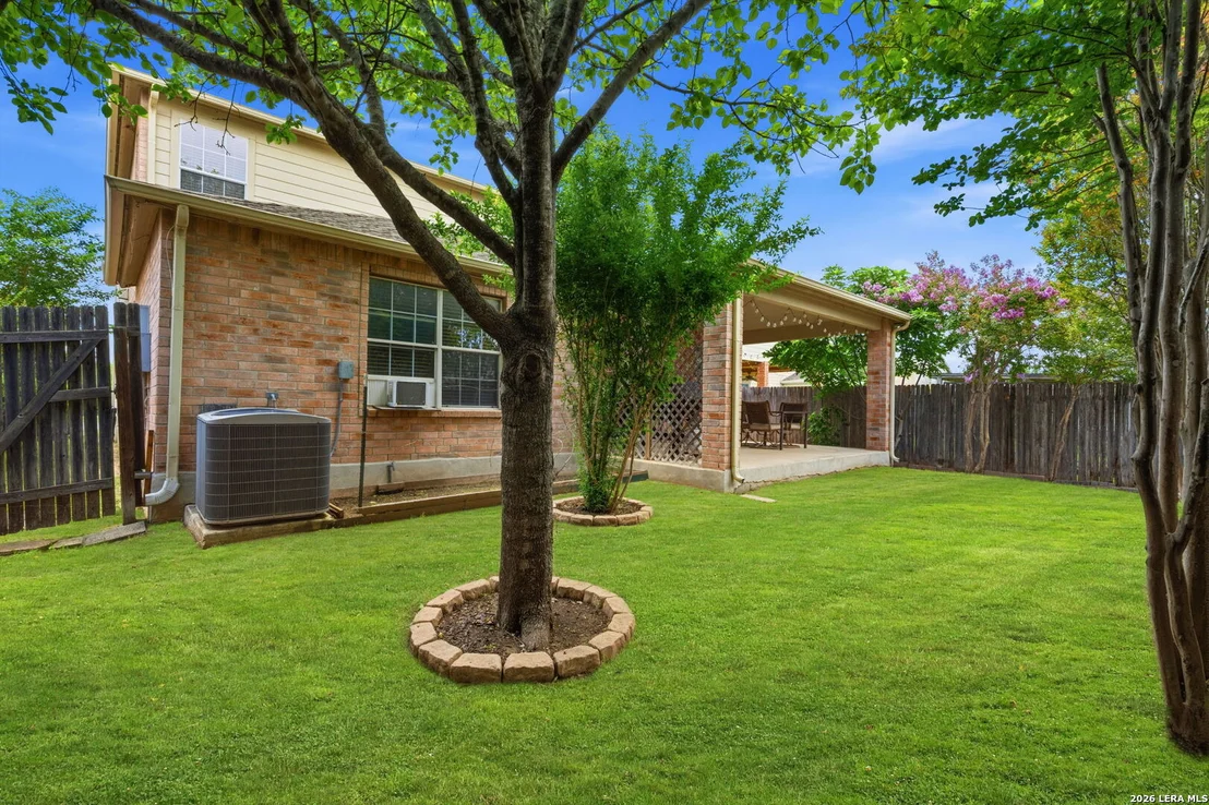 Photo of 1318 LAUREL LK