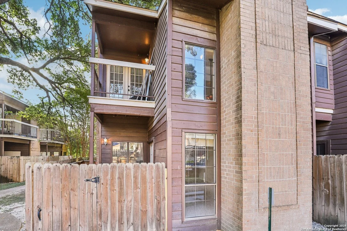 Photo of Unit 259 at 8633 DATAPOINT DR