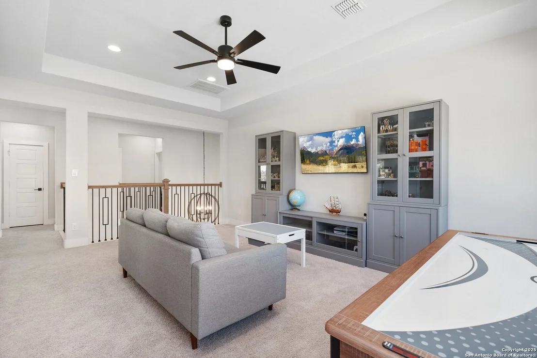 Photo of 1176 Cadogan Squire