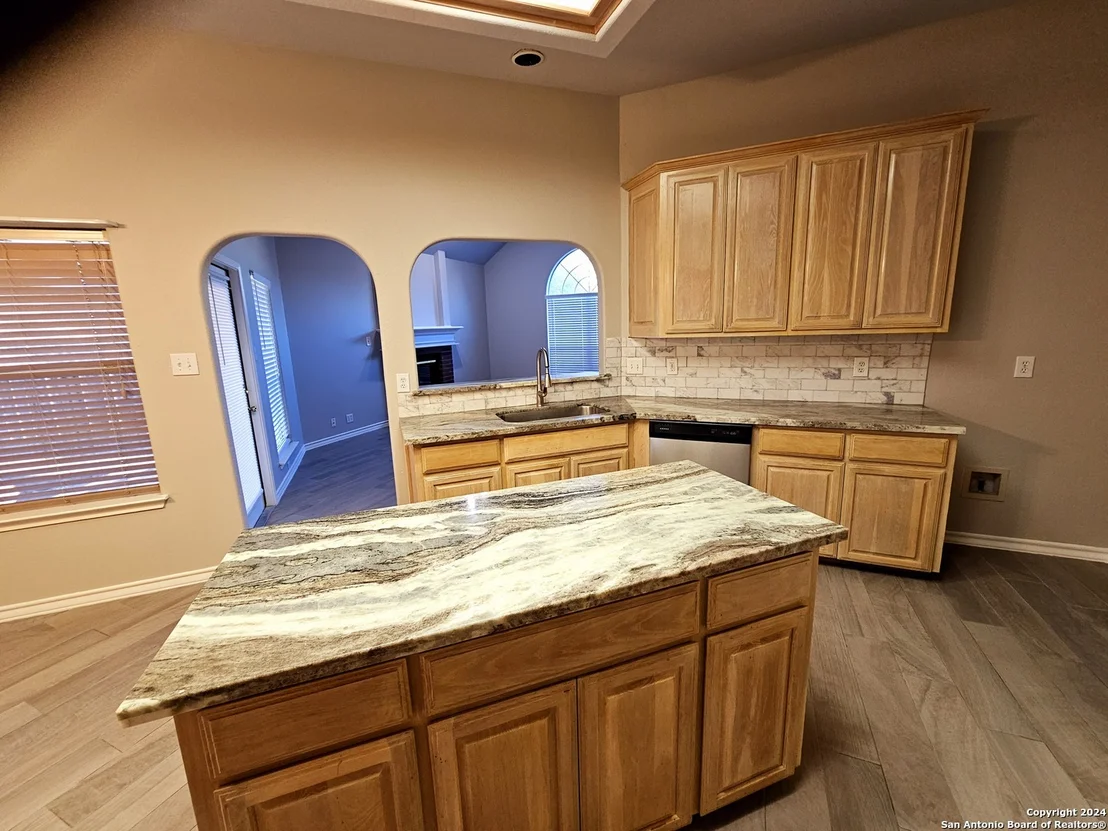Photo of 10119 SHADYGLEN