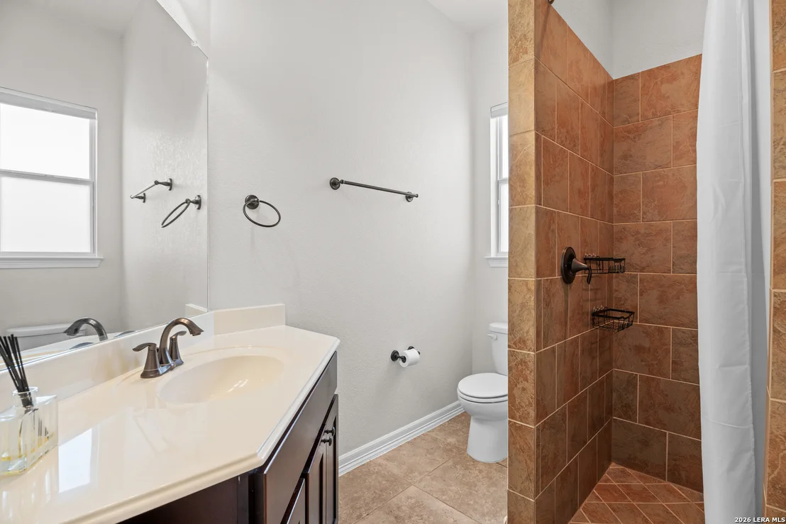 Photo of 6131 Lowrie