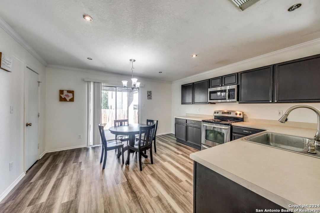 Photo of 4927 Ancient Elm