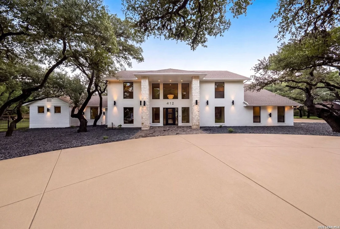 Photo of 412 Cliffside Dr