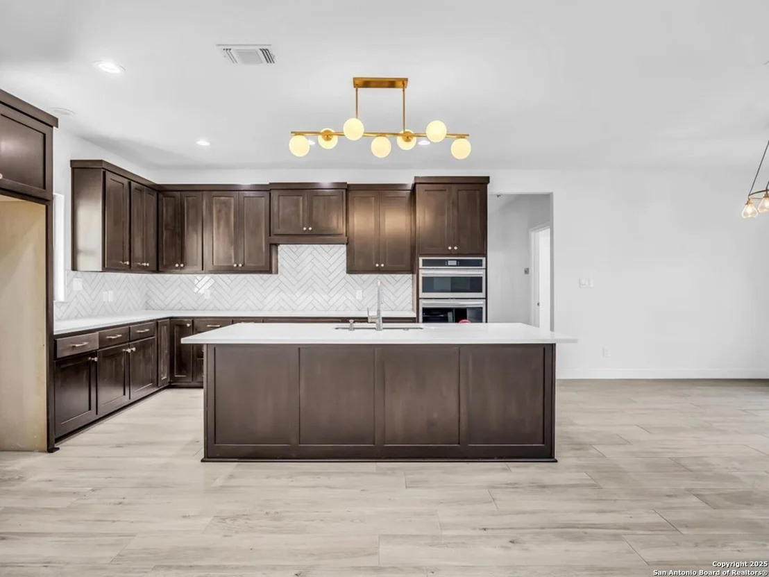 Photo of 241 Toucan Drive