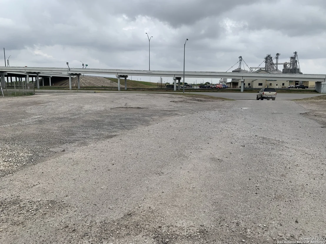 Photo of 161 STATE HIGHWAY 173 S