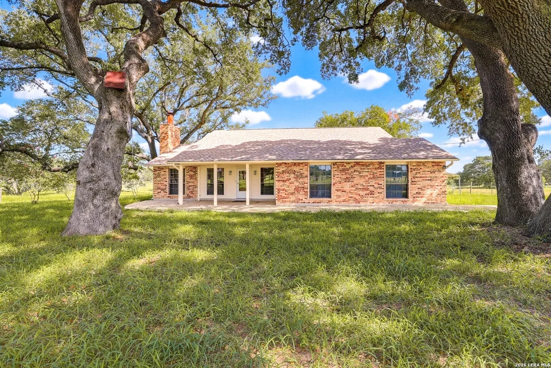 Photo of 340 Joy Dr