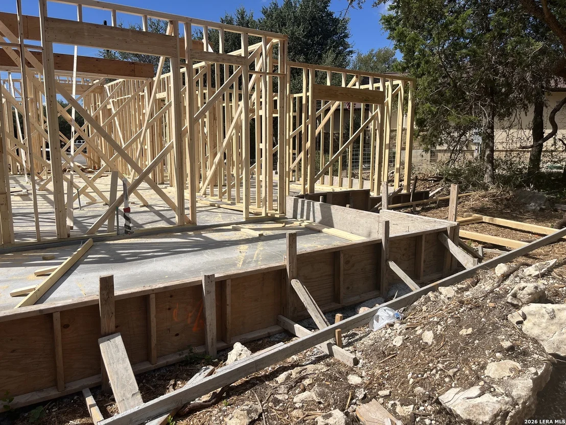 Photo of 1371 FOUR WINDS DR