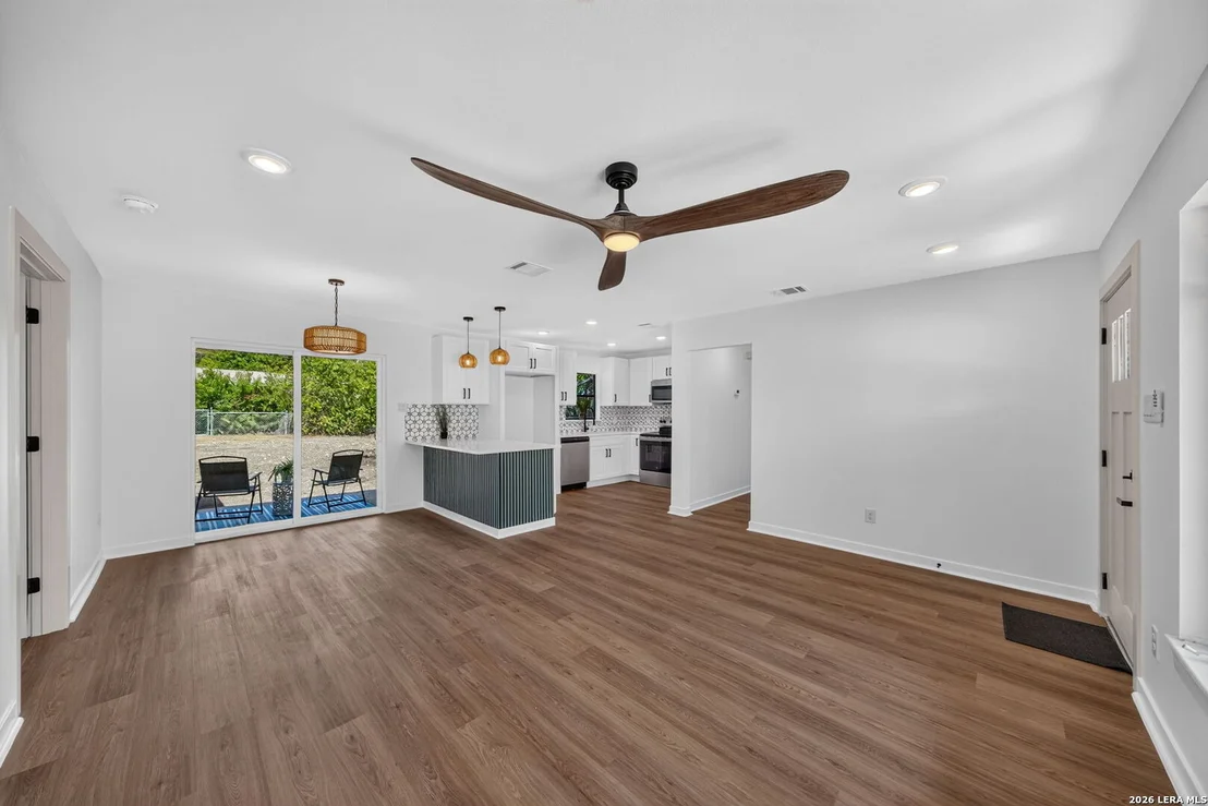 Photo of 359 BARBARA DR