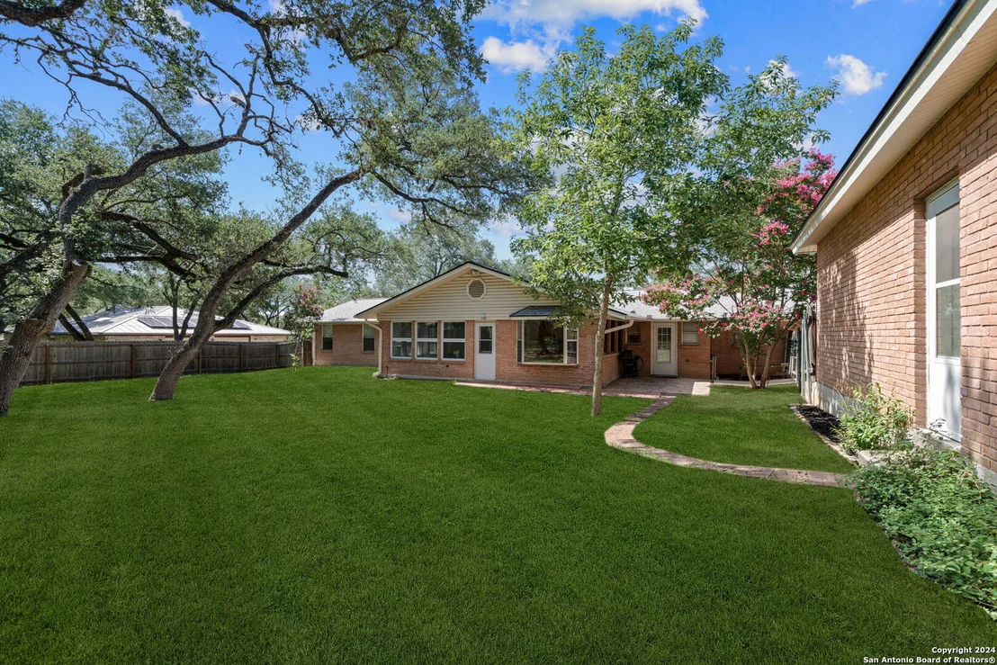 Photo of 315 DONELLA DR