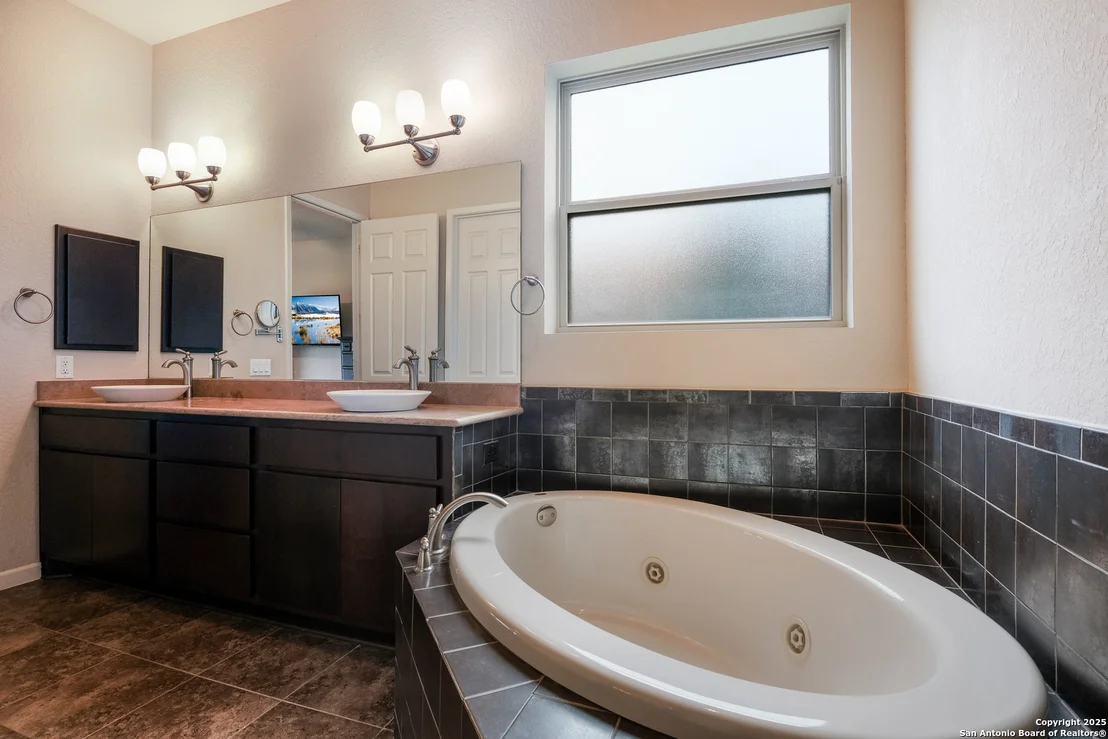Photo of 25131 ESTANCIA CIR
