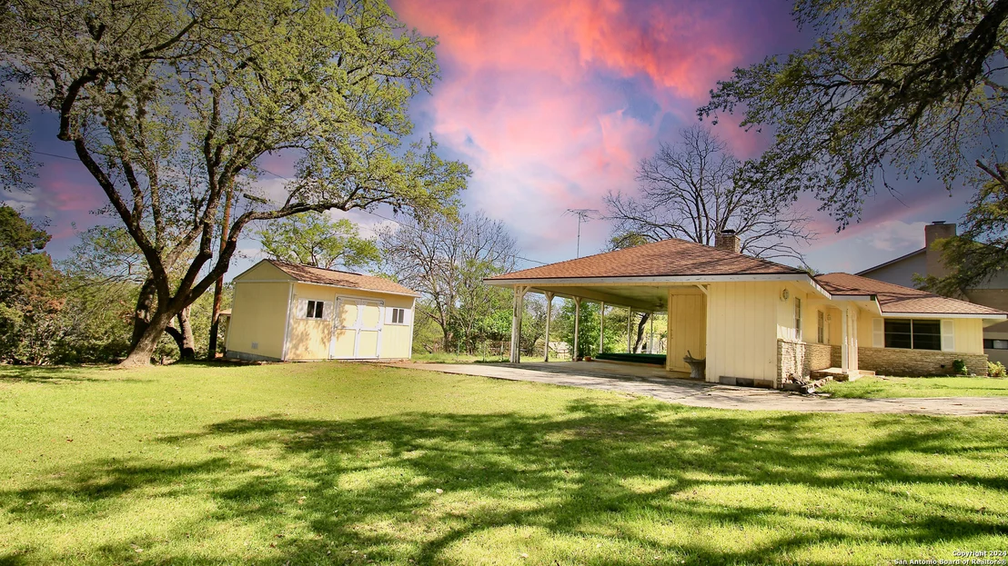 Photo of 116 CRESTVIEW DR