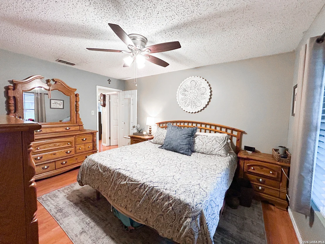 Photo of 802 W Carter