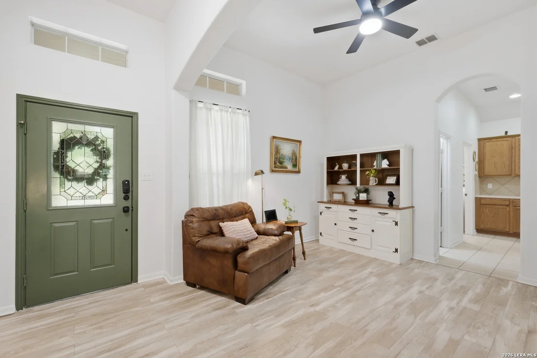 Photo of 254 MAIDSTONE CV