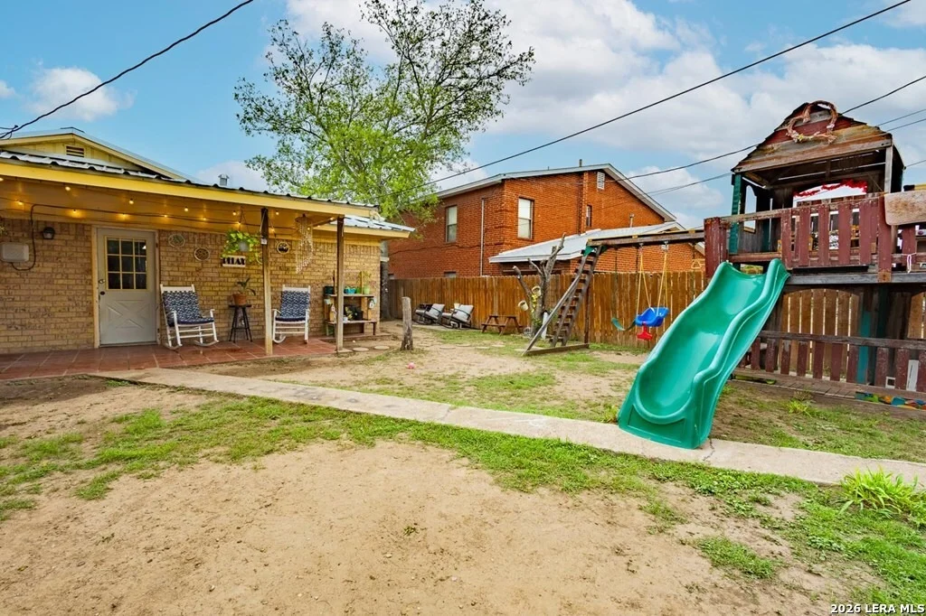 Photo of 1615 Buckley AVe