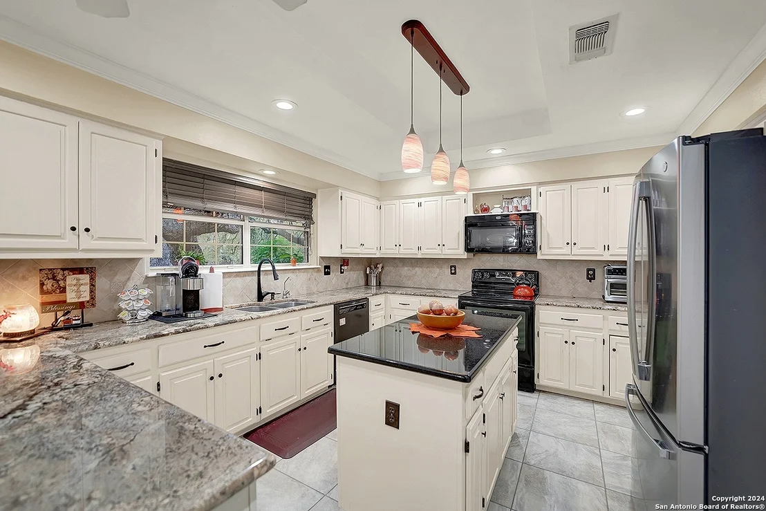 Photo of 1512 MOUNT LAUREL