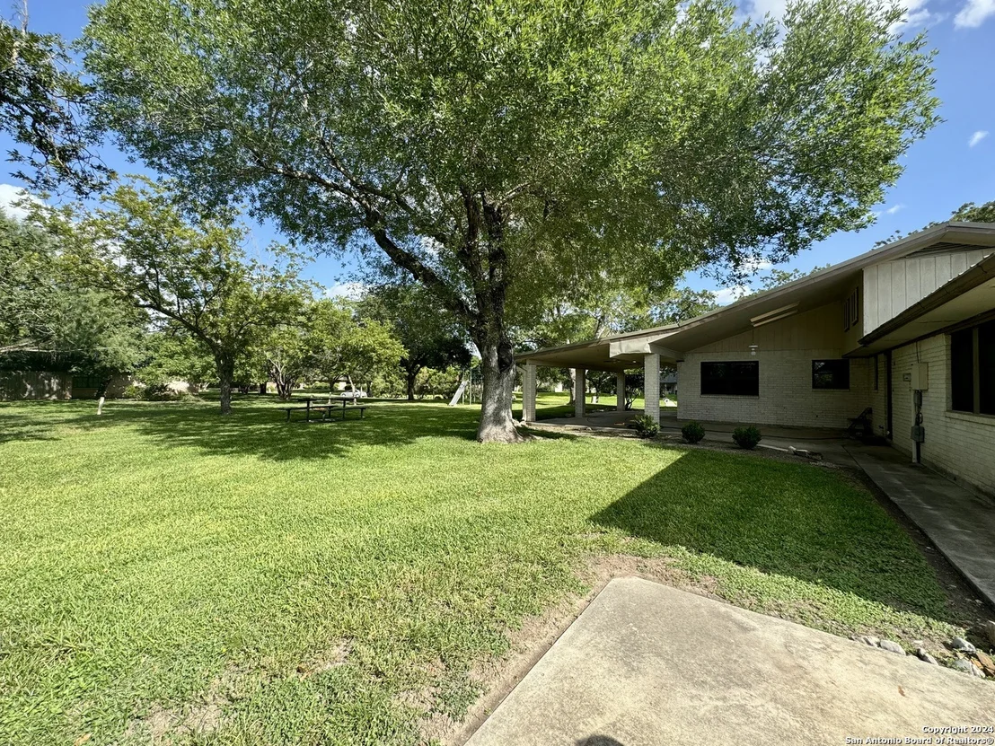 Photo of 608 Cenizo Blvd