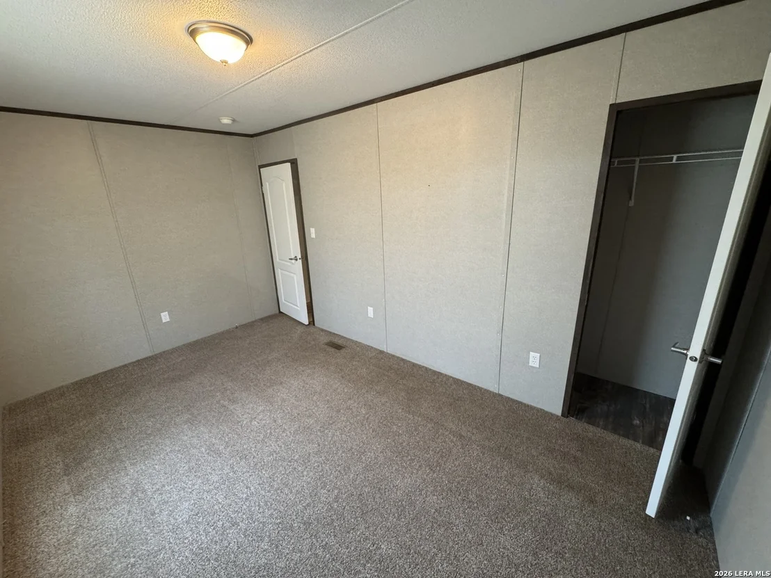 Photo of 467 DUKE RD