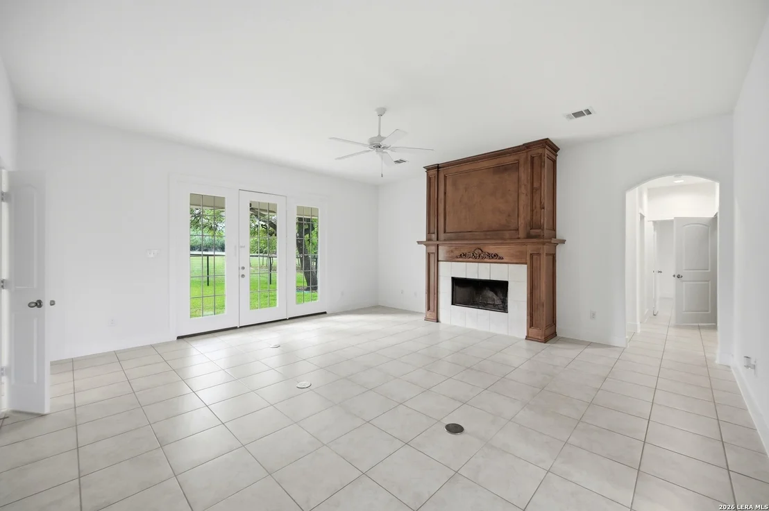 Photo of 132 N Calvin Barrett