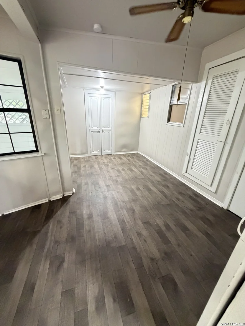 Photo of 662 Brunswick Blvd