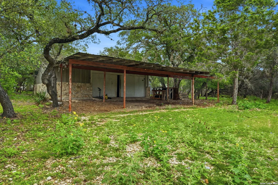 Photo of 340 Rio Oak