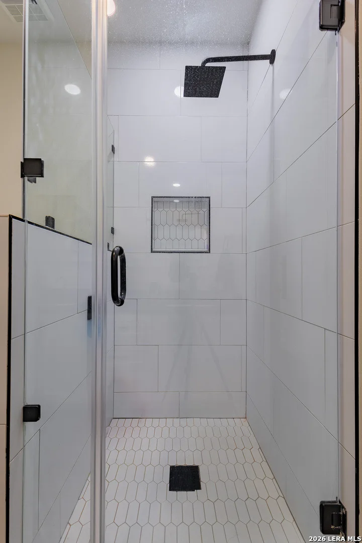 Photo of 709 Encinal Drive
