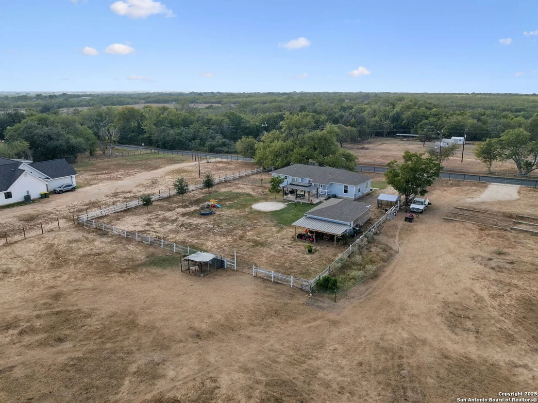 Photo of 7708 Knowlton Rd