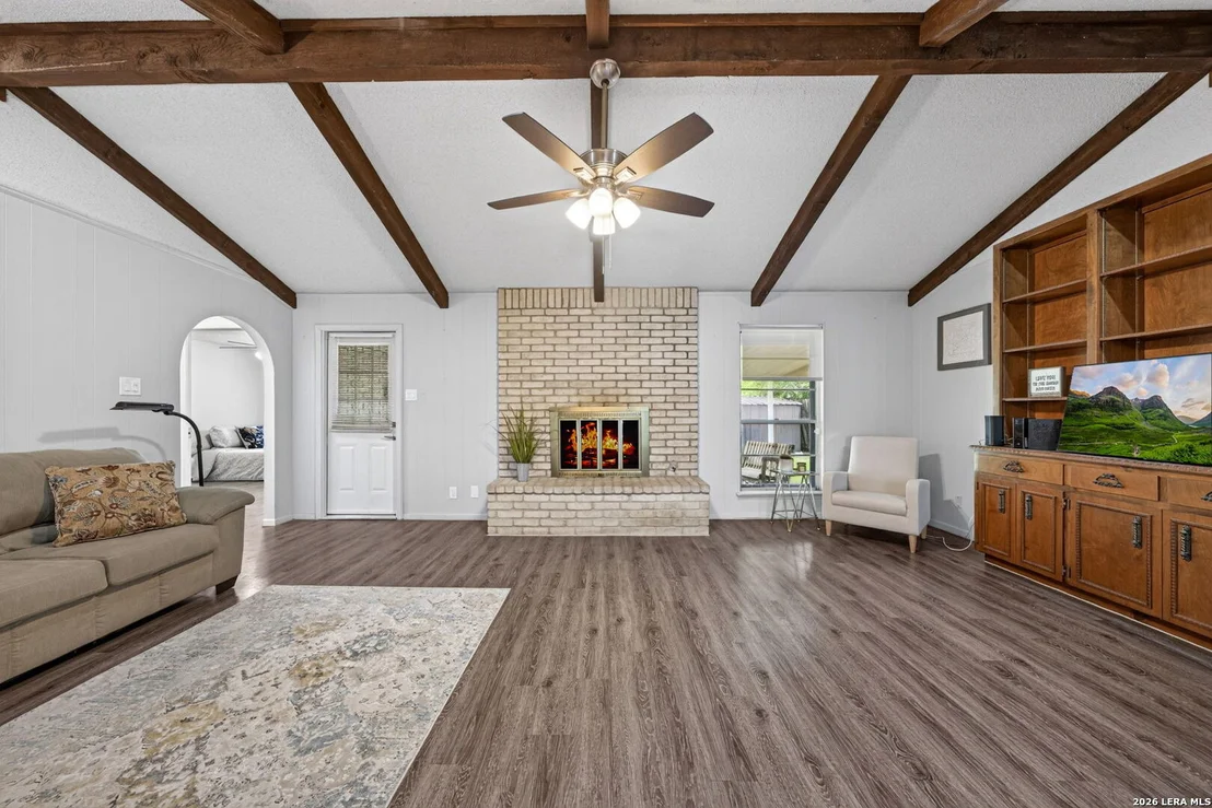 Photo of 7131 FOREST BRK
