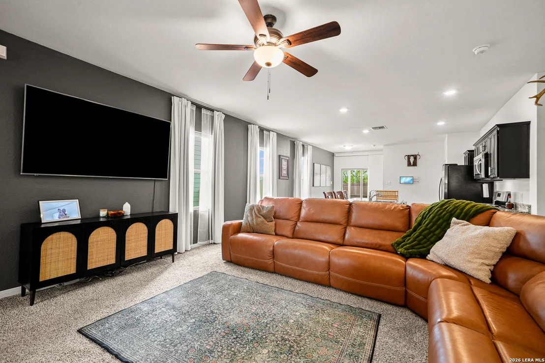 Photo of 4909 HALLIES GDN