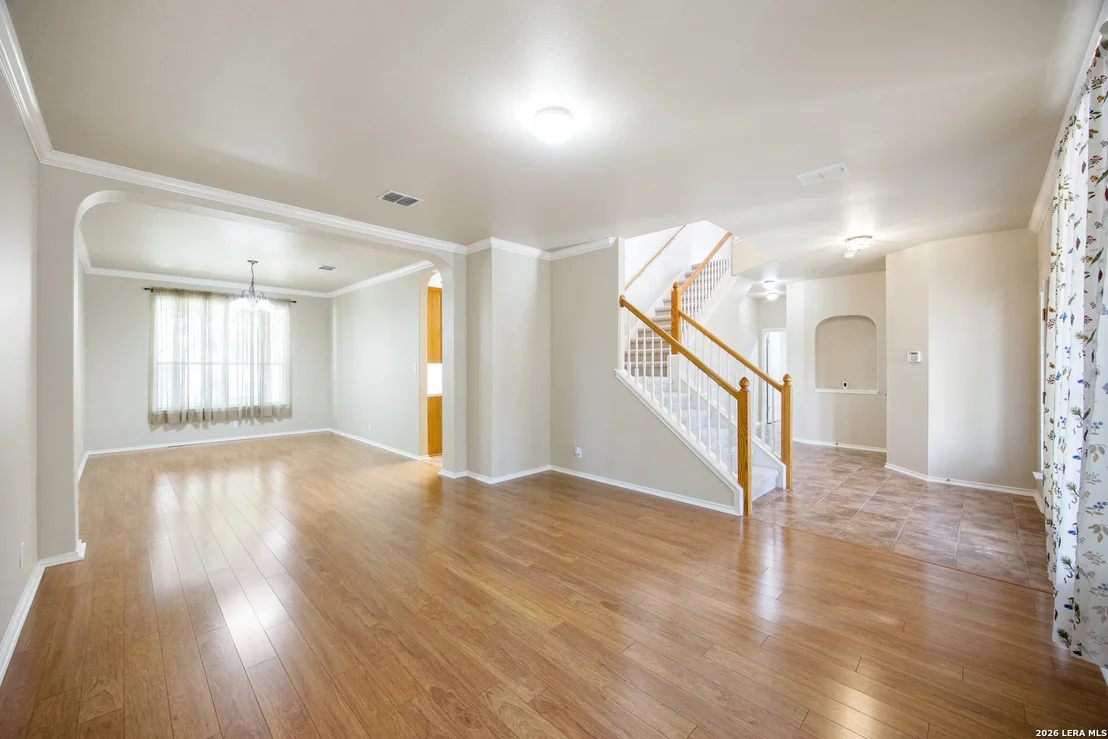 Photo of 17230 Darien Wing