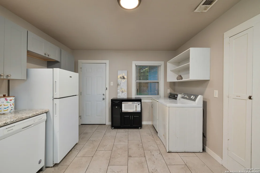 Photo of 810 Elm