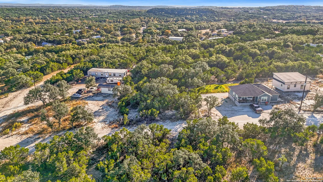 Photo of 1044 Ken Wayne Dr