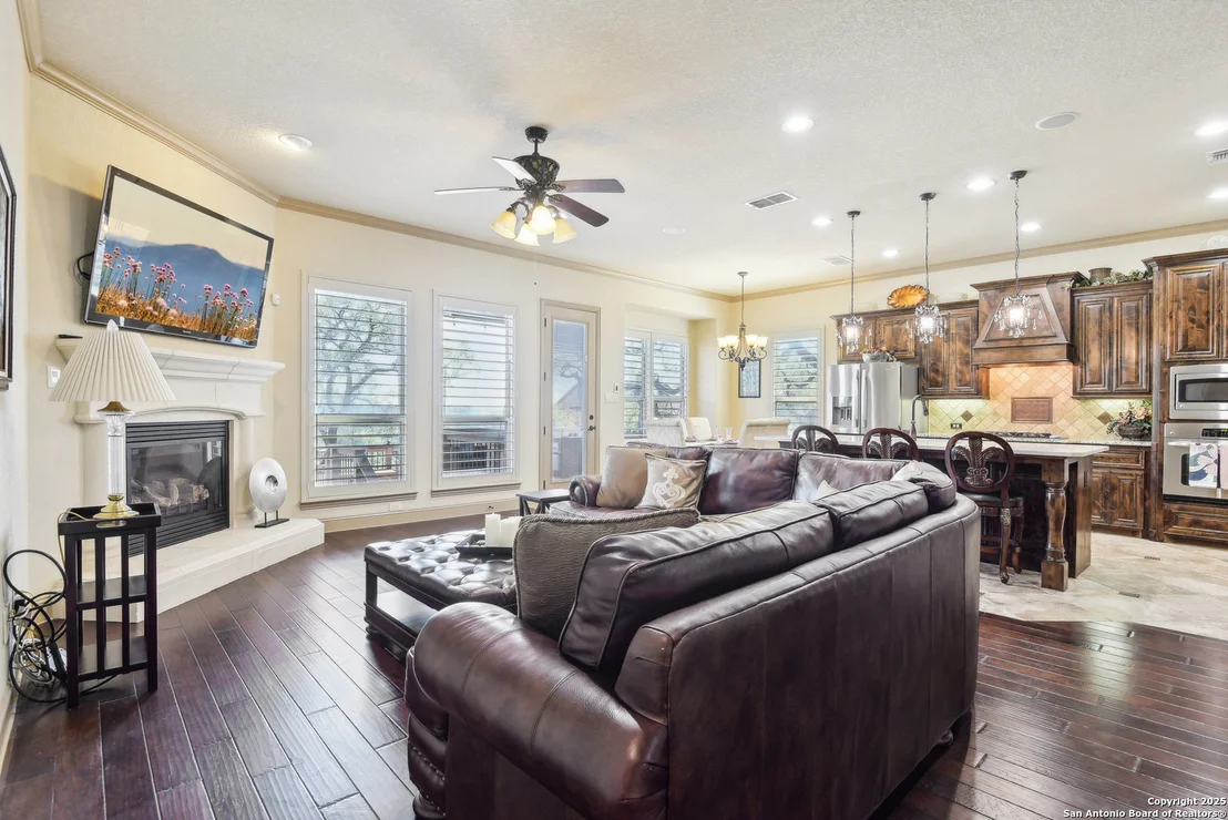 Photo of 25612 Santolina