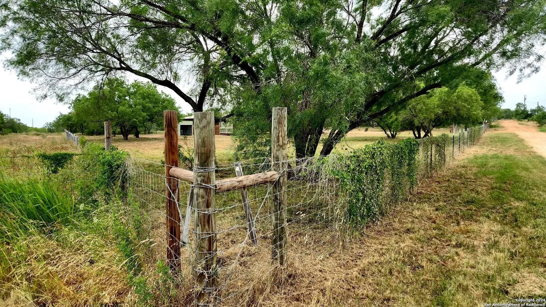 Photo of 1848 County Road 2557
