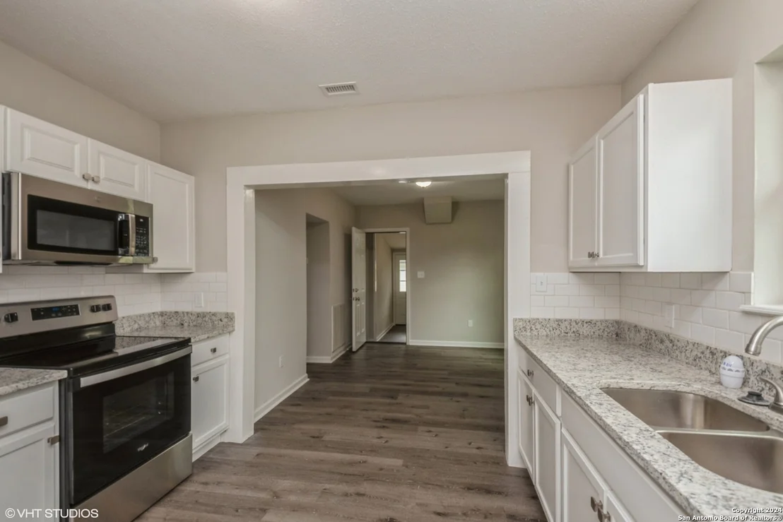 Photo of 100 NW 3RD ST