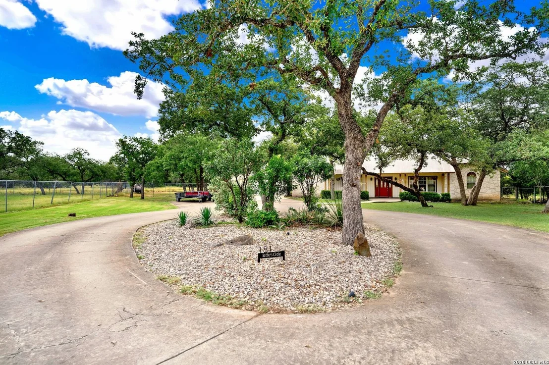 Photo of 181 SETTLERS CIR