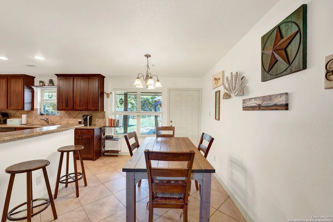 Photo of 1616 RIVER TRAIL RD