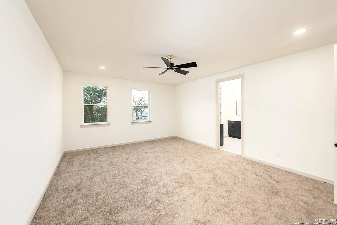 Photo of 118 San Antonio Blvd