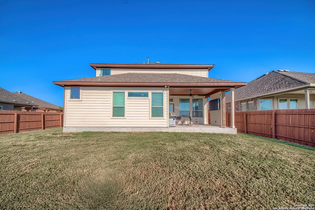 Photo of 950 Lone Cypress