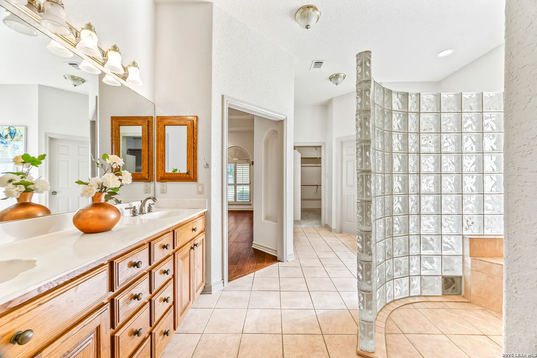 Photo of 111 White Tail Dr