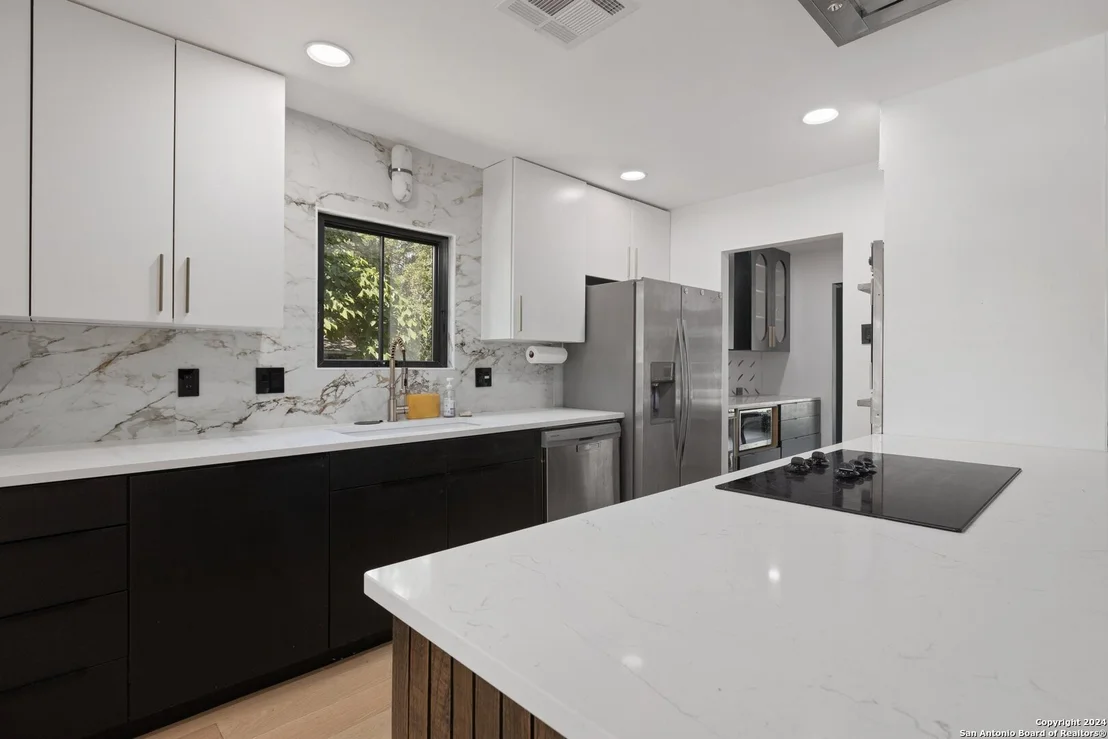 Photo of 1102 Mount Eden Dr