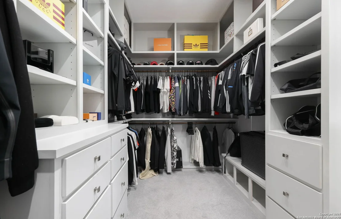 Photo of 28 BURNHAM GLN