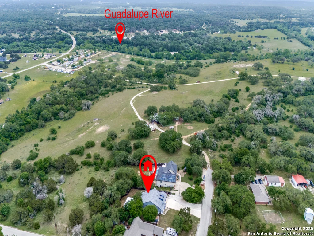 Photo of 651 RIVER VIEW DR