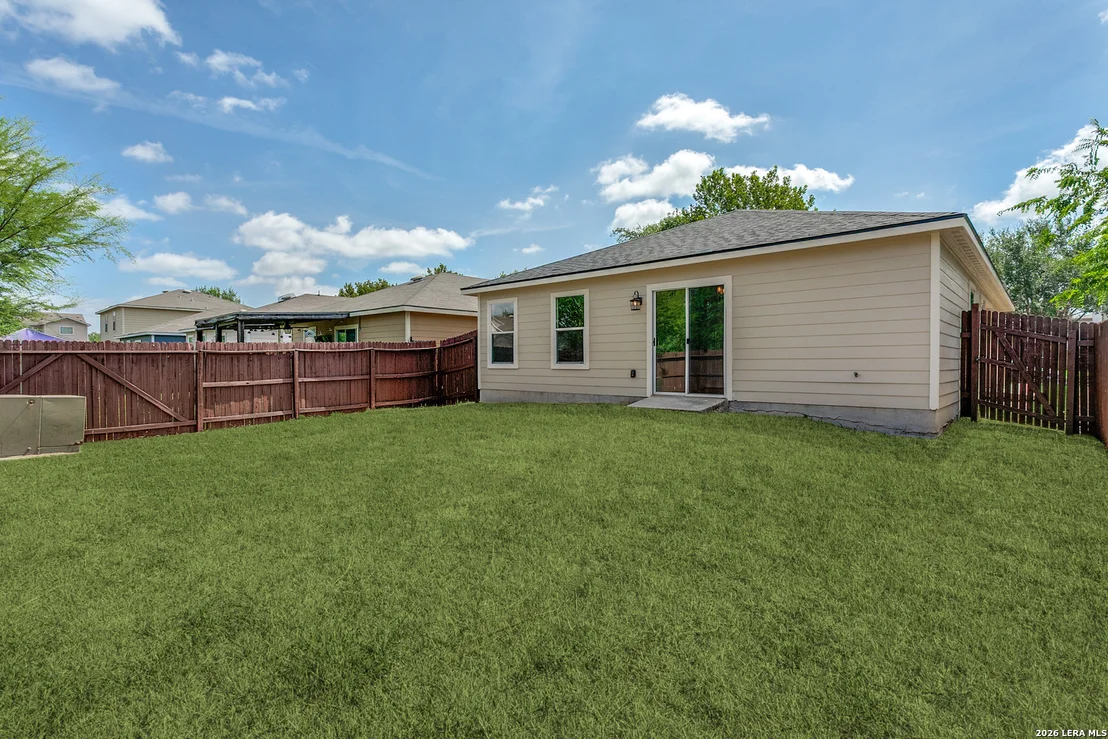 Photo of 8819 MISSION BRK