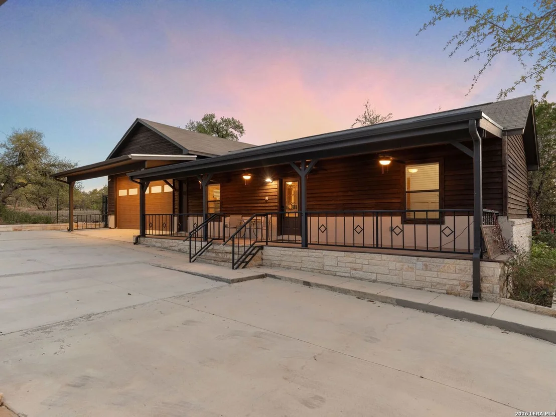 Photo of 1146 VICTORIA LN