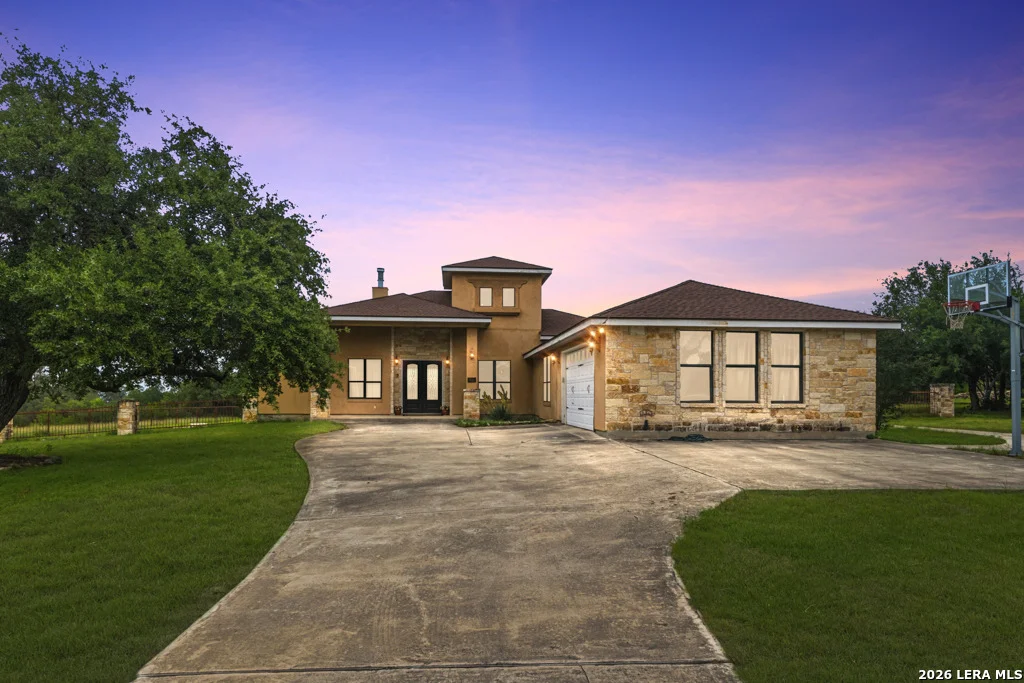 Photo of 951 Private Road 3702