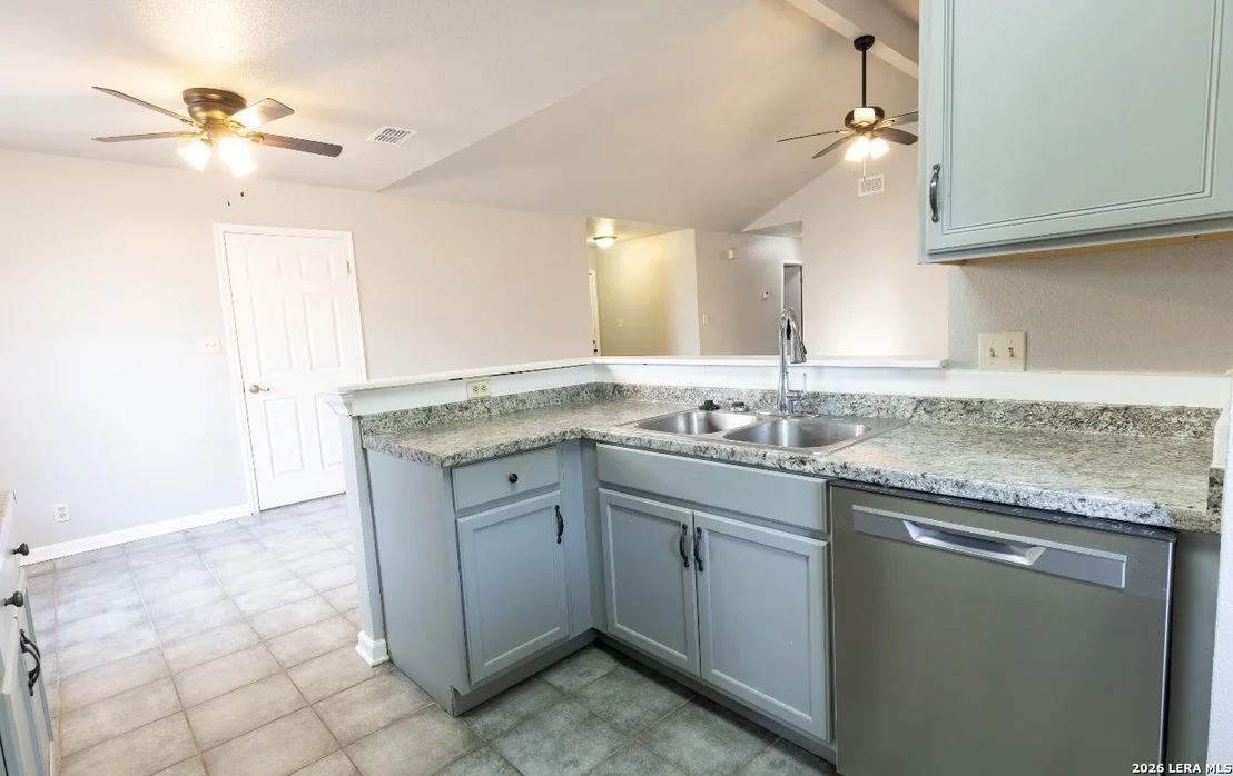 Photo of 302 BAIN DR