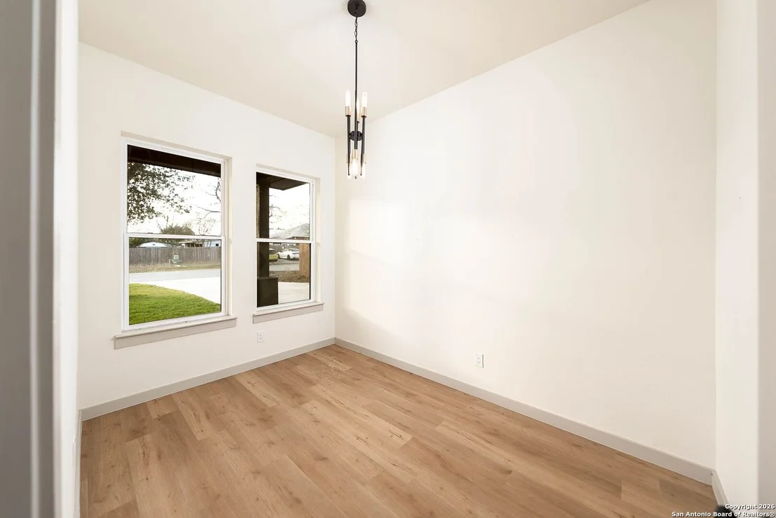 Photo of 118 San Antonio Blvd