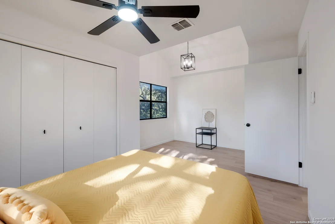 Photo of 1402 Brook Meadow
